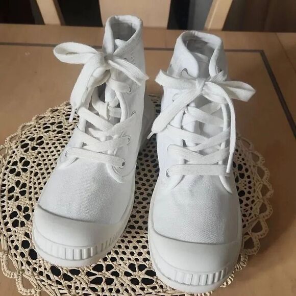 SO combat style white lace up sneakers women's 8.5 - Picture 2 of 5